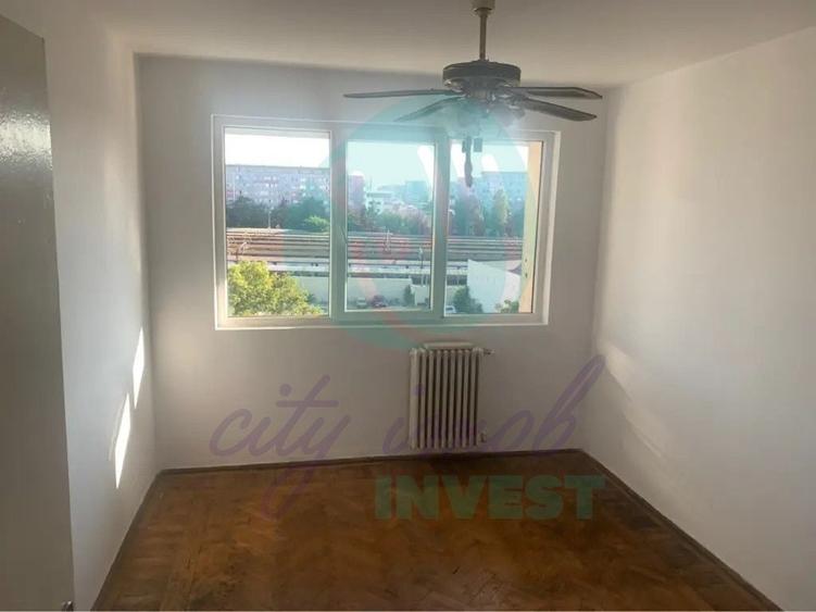 Apartament cu 2 camere semidecomandat în Grivița