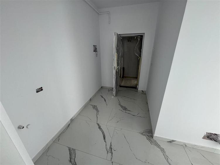 Garsonieră decomandată în Nord