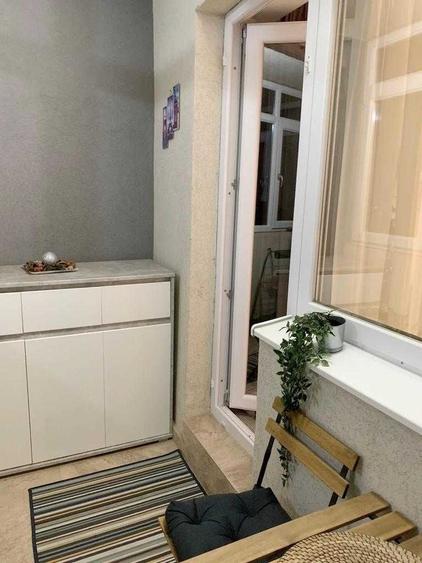 Apartament cu 2 camere semidecomandat, mobilat în Păcii