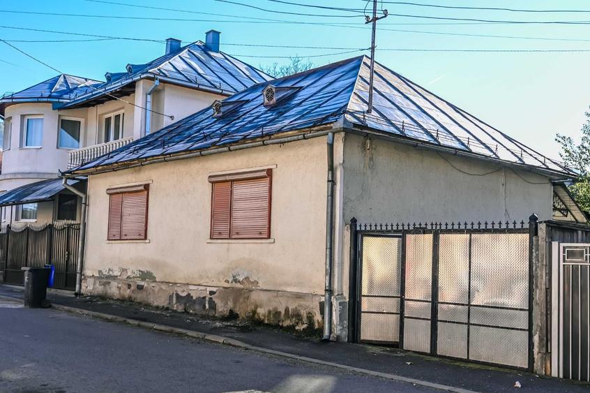 Casă cu 4 camere cu Teren 365 Mp în Central