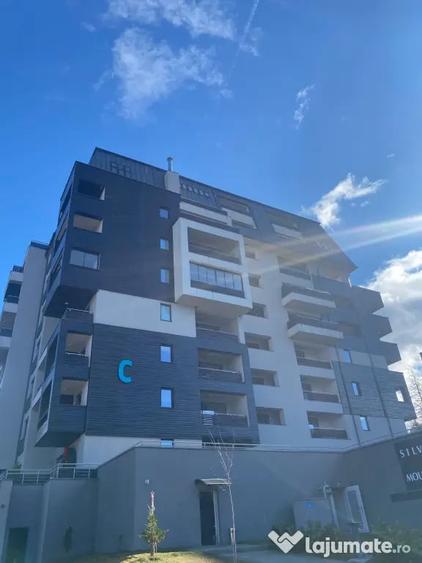Apartament cu 4 camere decomandat în Poiana Brașov