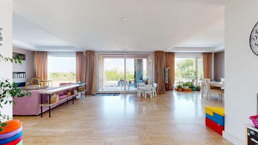 Casă individuală cu 6 camere cu Piscina în Ștefăneștii de Jos