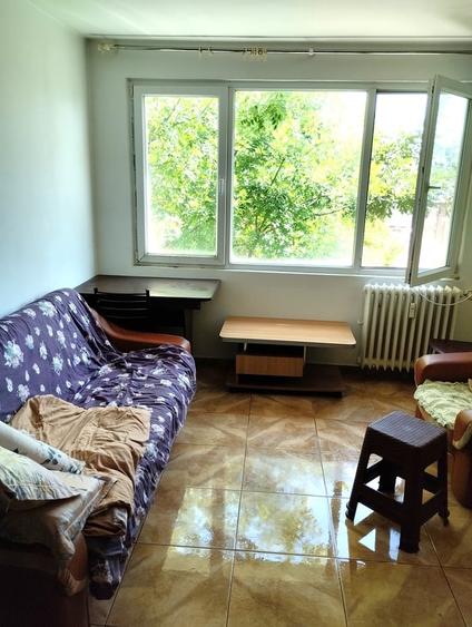 Apartament semidecomandat în Obor
