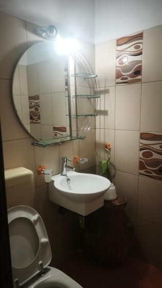 Apartament cu 3 camere decomandat în Nerva Traian