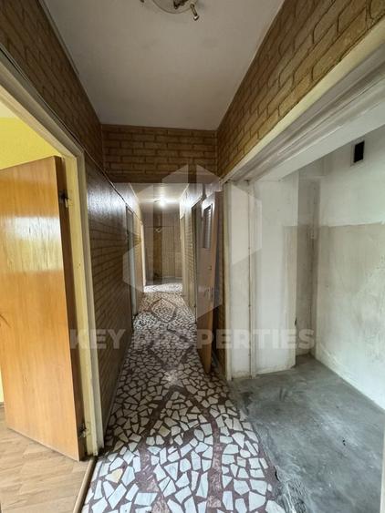 Apartament cu 4 camere decomandat în Pantelimon