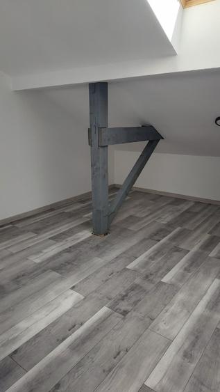 Duplex cu 5 camere cu Teren 300 Mp în Central