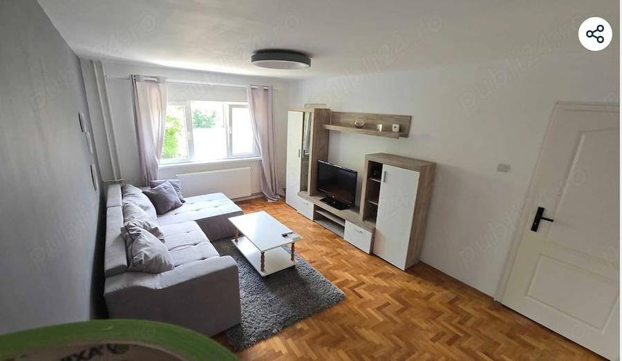 Apartament cu 3 camere decomandat în Plăvăț II
