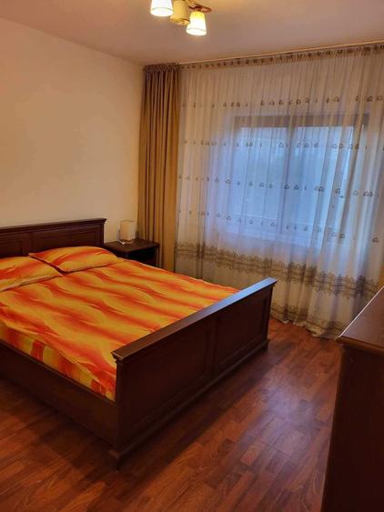 Apartament cu 3 camere în Decebal