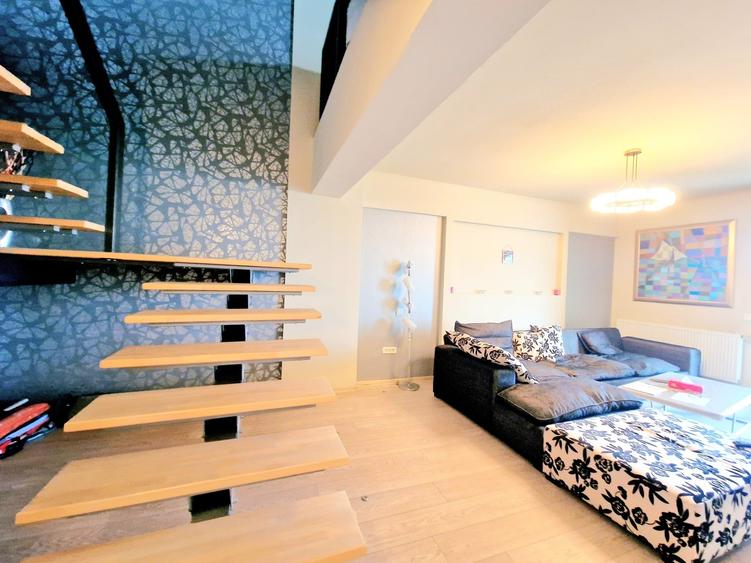 Duplex cu 3 camere cu Canalizare în Central