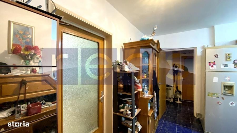 Apartament cu 3 camere decomandat în 13 Septembrie