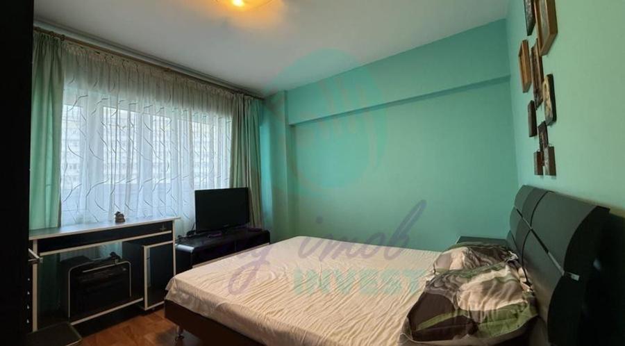 Apartament cu 3 camere decomandat în Obor