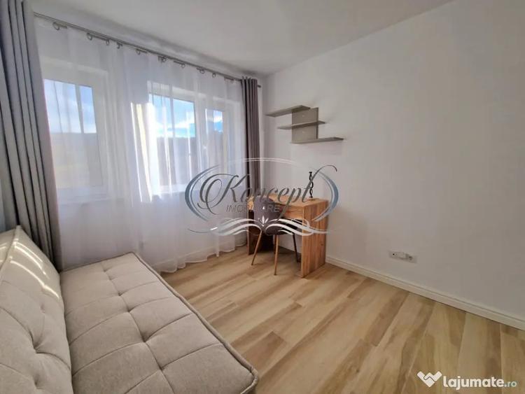 Apartament cu 4 camere semidecomandat în Borhanci