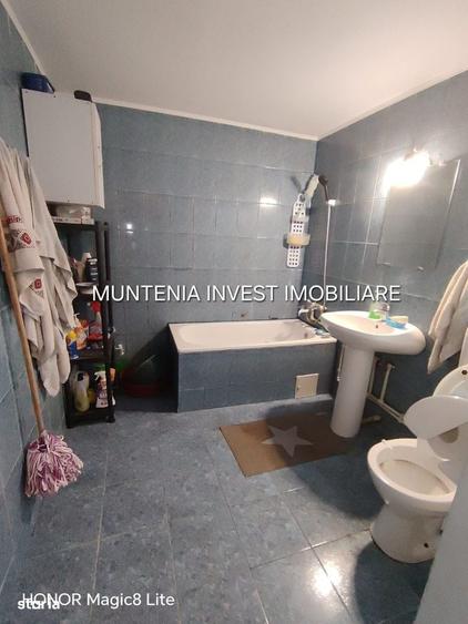 Casă cu 3 camere cu Teren 500 Mp în Bradu