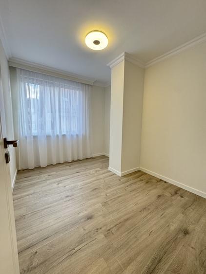 Apartament cu 4 camere semidecomandat, mobilat în Florești