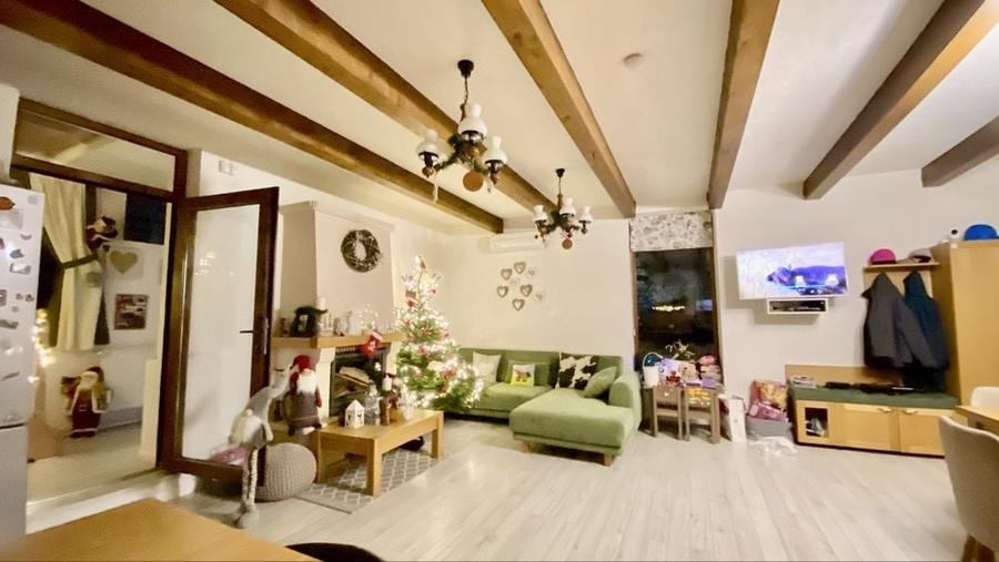 Casă cu 4 camere cu Teren 6000 Mp în Bărăi