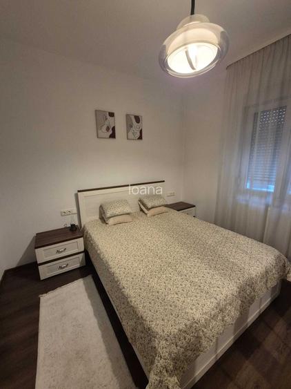 Proprietar Inchiriez Apartament Central cu 2 Camere complet mobilat si utilat