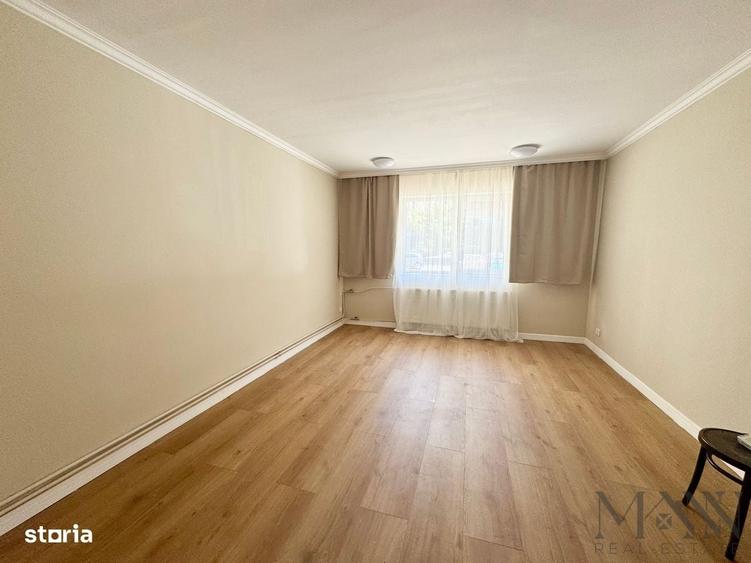 Spațiu comercial, de 29 mp, în Dacia