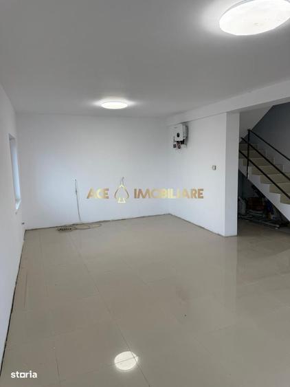 Casă cu 4 camere în Dobreni