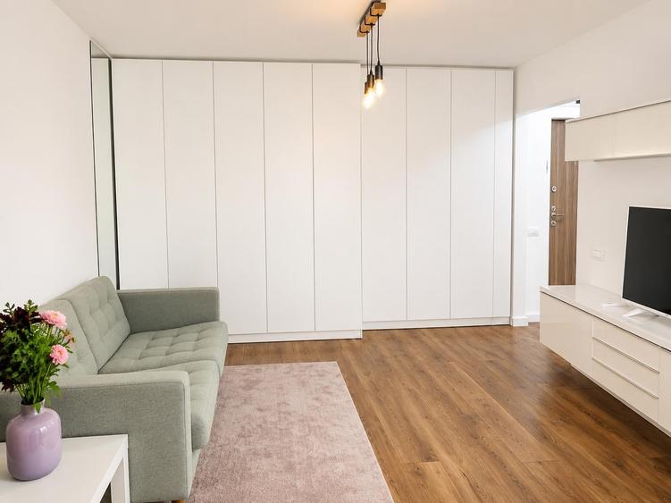 Apartament cu 2 camere decomandat, mobilat în 1 Mai