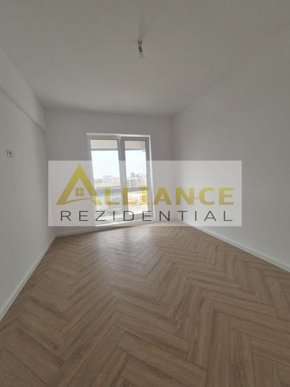 Apartament cu 3 camere decomandat în Sud