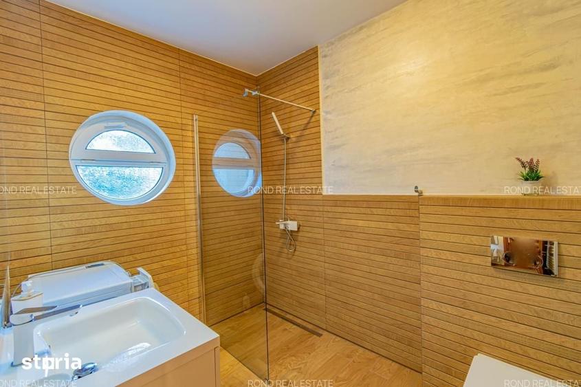 Casă cu 5 camere cu Teren 1040 Mp în Tamași