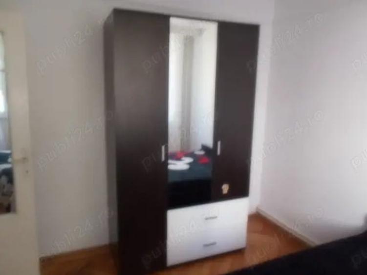 Apartament cu 3 camere decomandat în Dărmănești