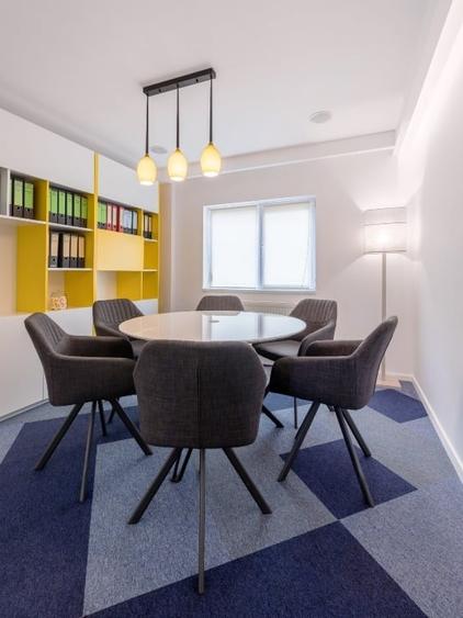 Apartament cu 3 camere decomandat, mobilat în Unirii