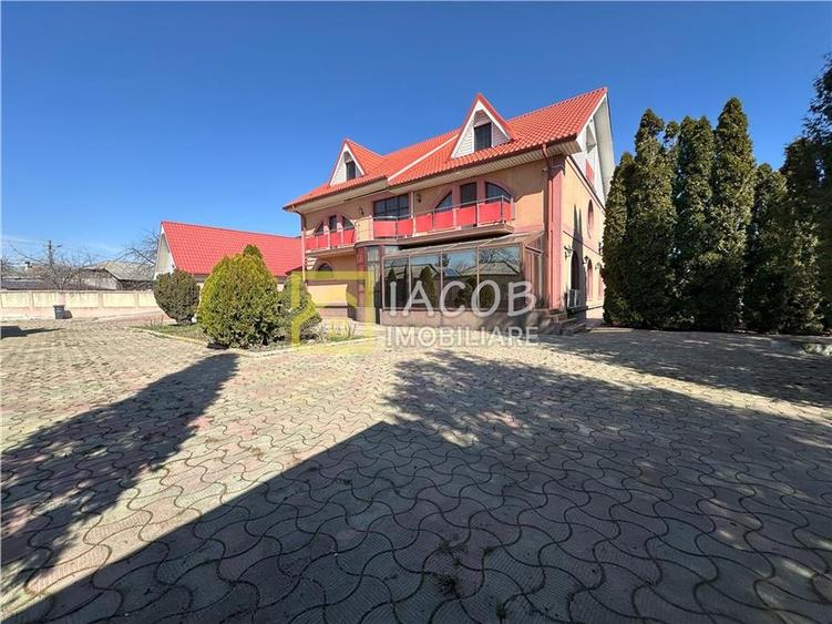 Casă individuală cu 6 camere cu Teren 1172 Mp în Cleja