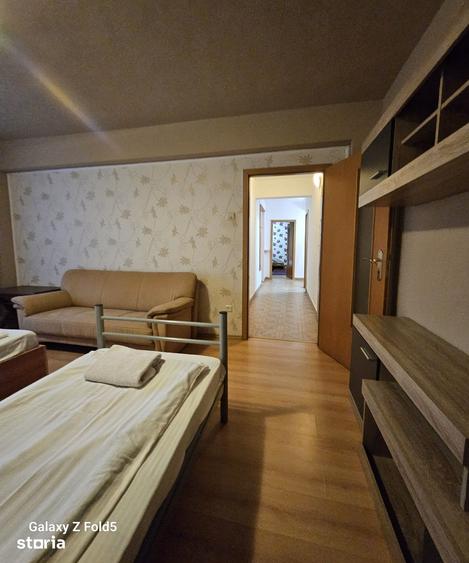 Apartament cu 3 camere decomandat în Nufărul