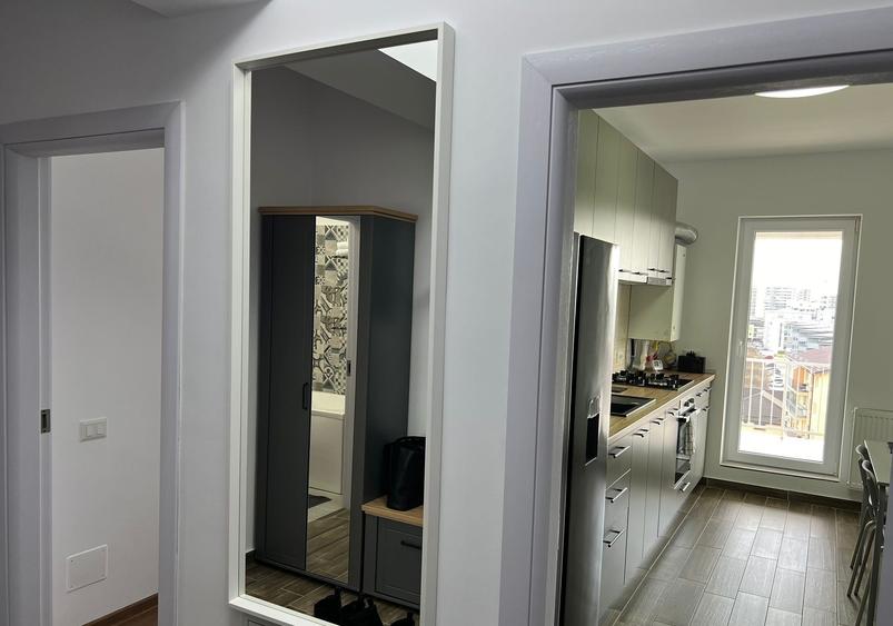 Apartament cu 2 camere decomandat în Titan
