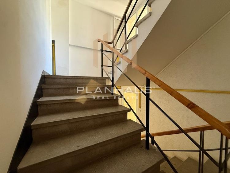 Apartament cu 4 camere decomandat, mobilat în Ultracentral