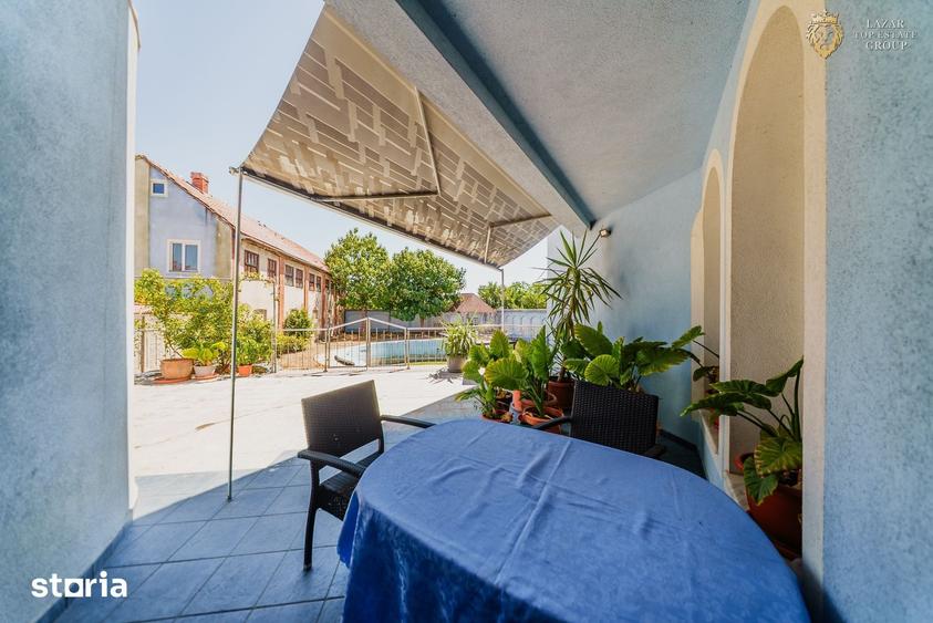 Casă cu 7 camere decomandat cu Teren 1200 Mp în Pârneava