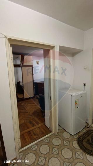 Garsonieră, mobilată în Malu Roșu