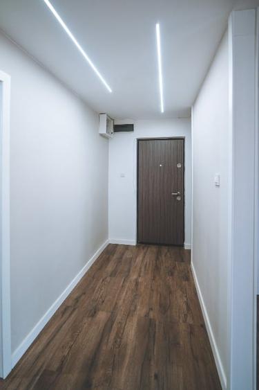 Apartament cu 3 camere decomandat în Micro 2