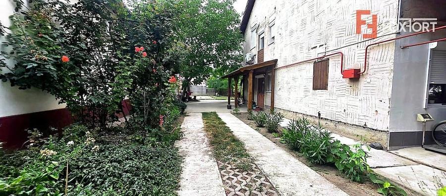 Casă cu 4 camere cu Teren 547 Mp în Central
