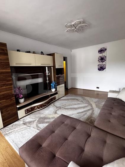 Apartament cu 3 camere decomandat, mobilat în Câmpia Turzii