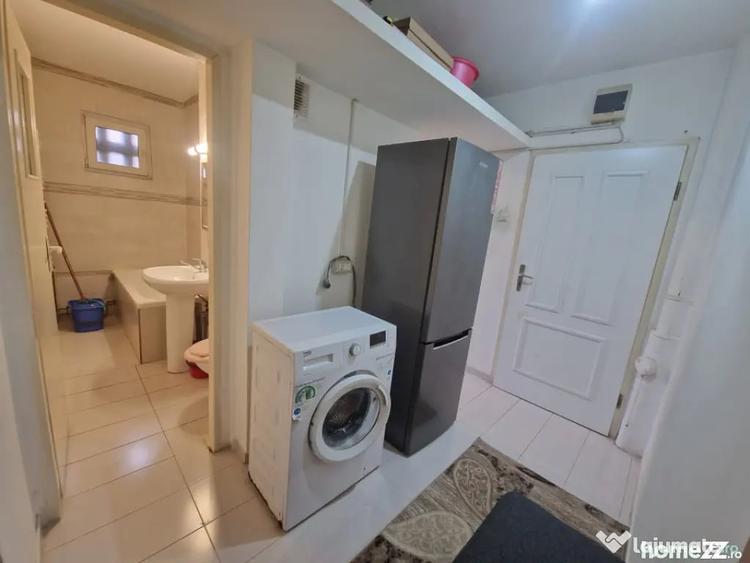 Apartament cu 2 camere semidecomandat în Traian