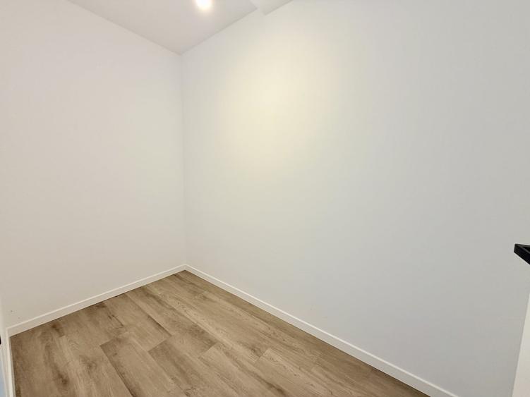Duplex cu 4 camere cu Canalizare în Moșnița Nouă
