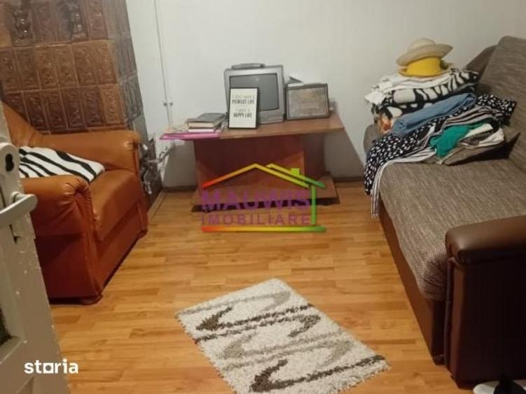 Casă cu 3 camere cu Teren 281 Mp în Industriilor