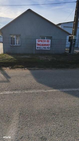 Spațiu comercial, de 1,500 mp, în Buicești