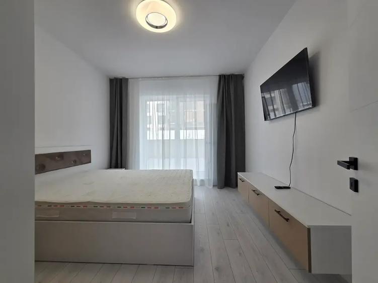 Apartament cu 3 camere decomandat, mobilat în Theodor Pallady