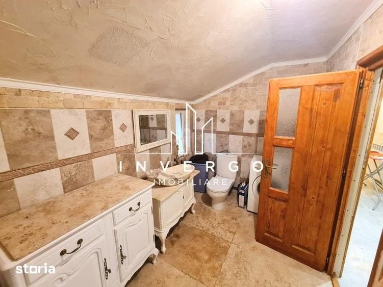 Casă cu 5 camere decomandat cu Teren 1000 Mp în Florești