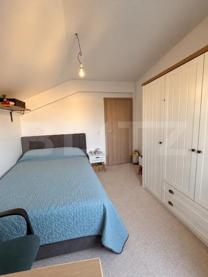 Apartament cu 3 camere decomandat, mobilat în Exterior Est