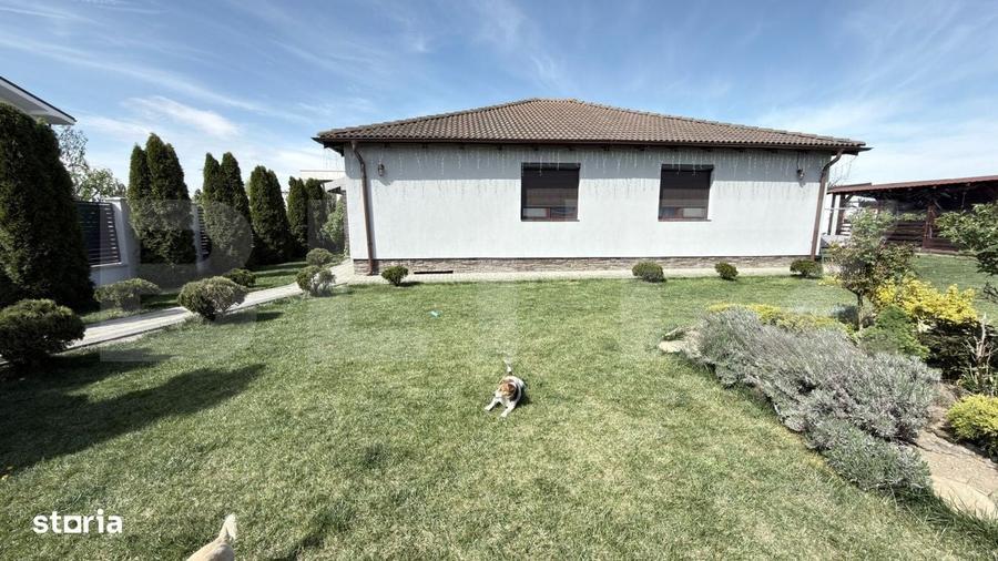 Casă cu 4 camere cu Teren 1105 Mp în Central