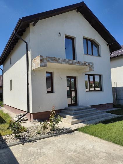 Casă cu 4 camere cu Teren 288 Mp în Pantelimon