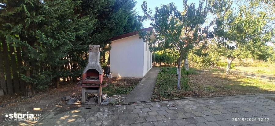 Casă cu 4 camere cu Teren 2259 Mp în Ghioroc