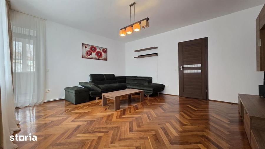 Apartament cu 3 camere decomandat, mobilat în Plopilor