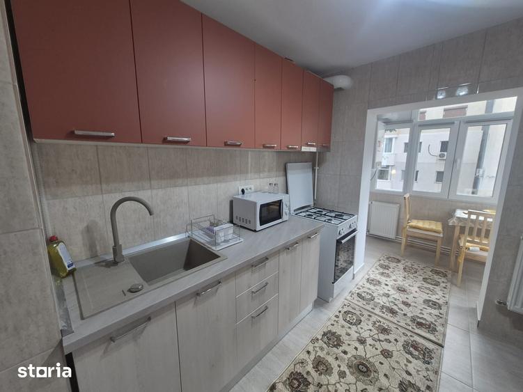Apartament cu 2 camere decomandat în Tomis III