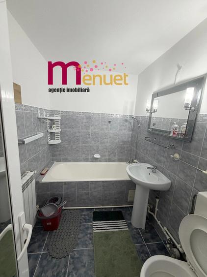 Apartament cu 2 camere decomandat în E3