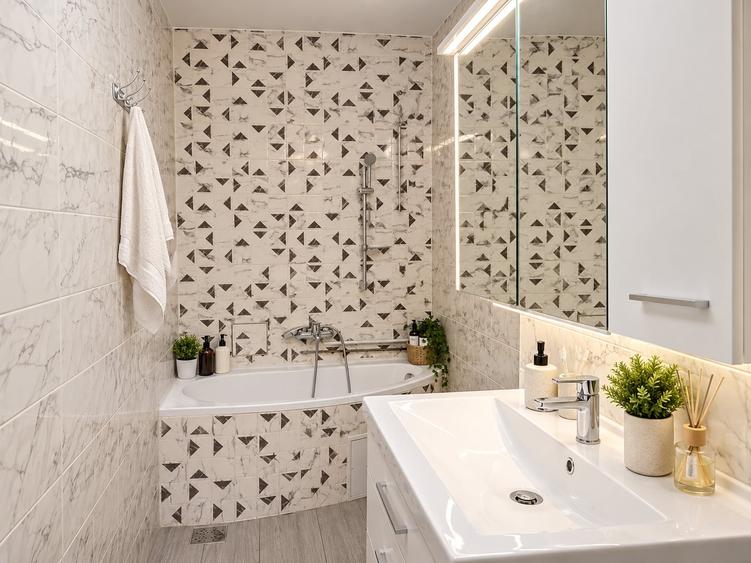 Apartament cu 2 camere decomandat, mobilat în Unirii